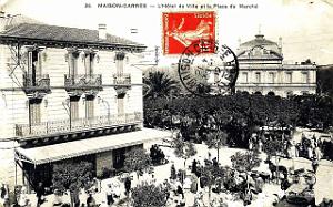 Maison-Carree - Hotel de ville